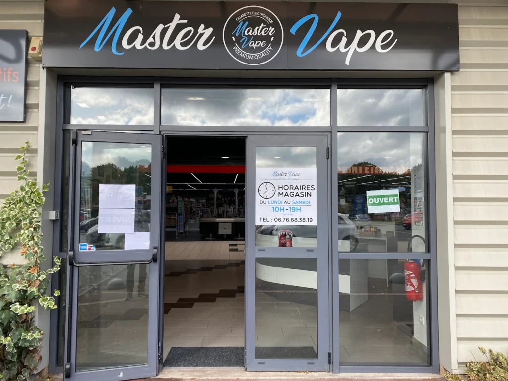 Façade de la boutique Master Vape Saint-Étienne-du-Rouvray